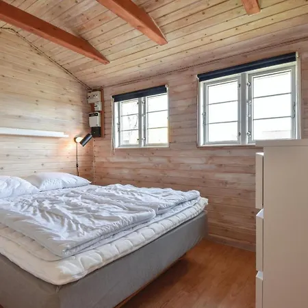 Hébergement de vacances Three-bedroom Holiday In